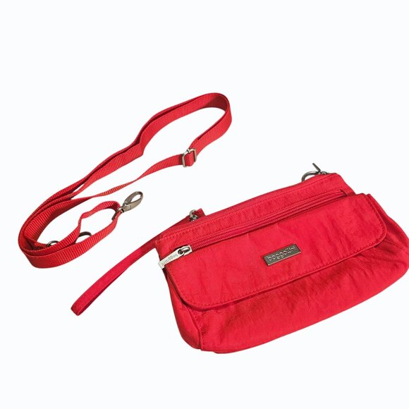 Baggallini Red Crossbody / Wristlet /  Detachable Strap Pockets - Picture 5 of 16